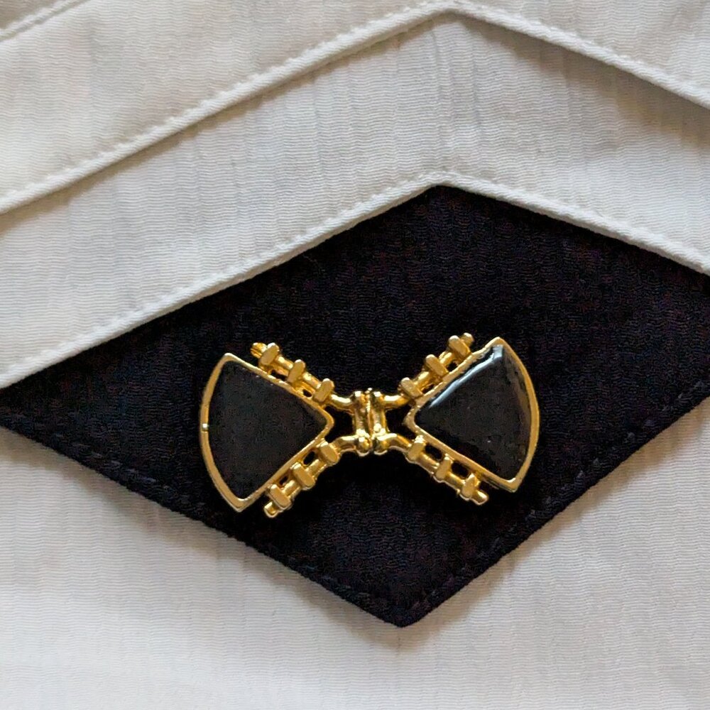 VTG Embellished Button Up Blouse - Picture 3 of 7